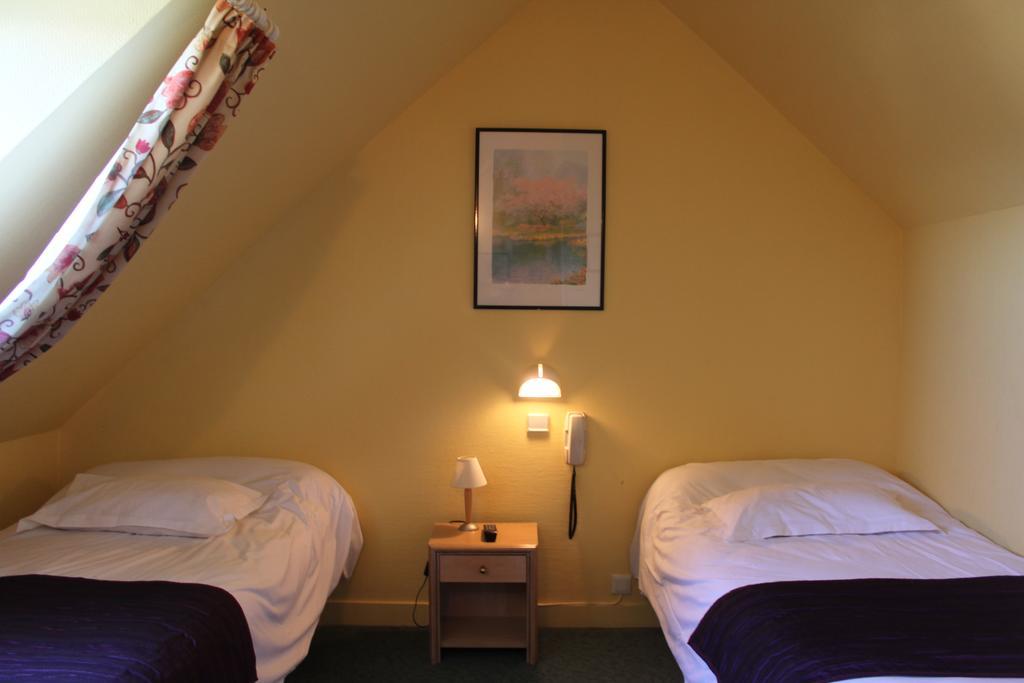 Hotel Des Bains Lancieux Phòng bức ảnh