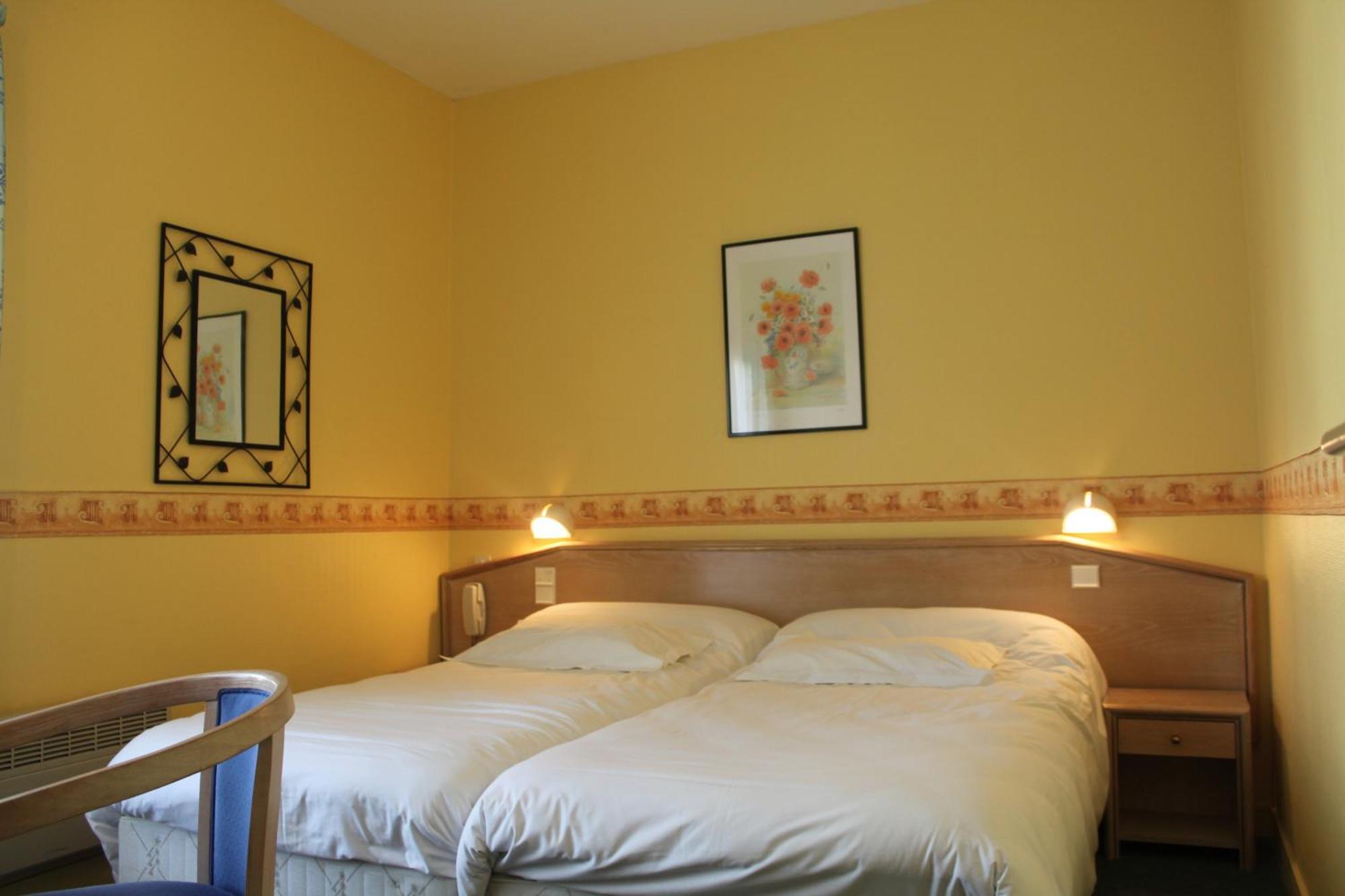 Hotel Des Bains Lancieux Phòng bức ảnh