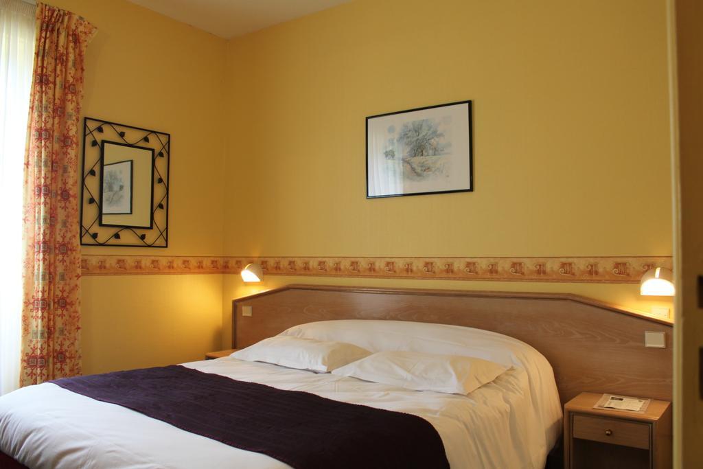 Hotel Des Bains Lancieux Ngoại thất bức ảnh