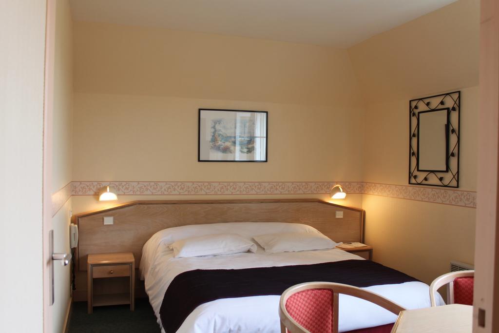 Hotel Des Bains Lancieux Ngoại thất bức ảnh