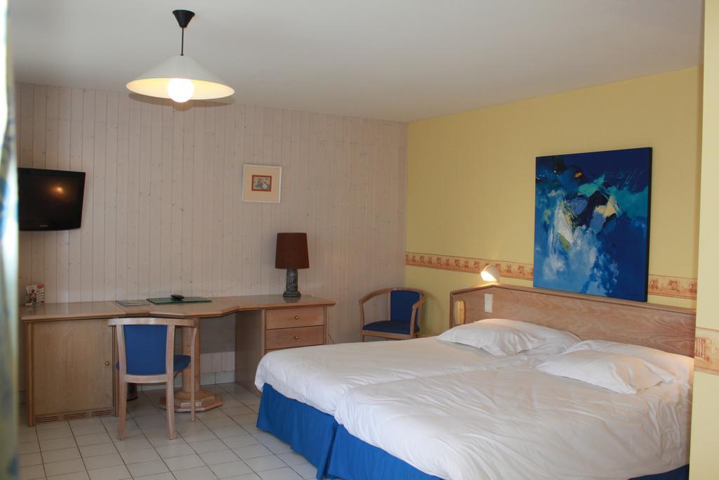 Hotel Des Bains Lancieux Ngoại thất bức ảnh